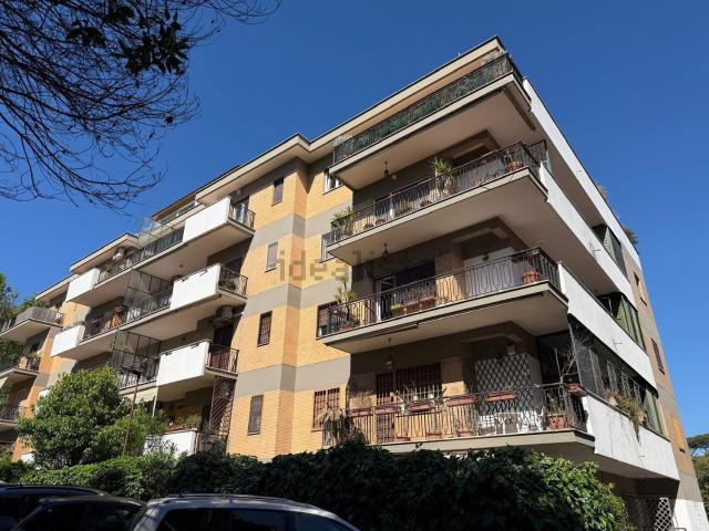 Appartamento in vendita di 135 m² in Via Santi Cosma e Damiano, 9