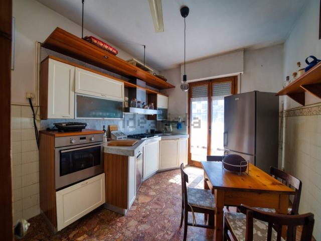 Appartamento in vendita di 135 m² in Via Siena
