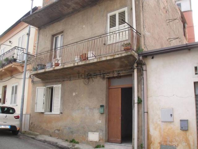 Appartamento in vendita di 135 m² in Via ss 184
