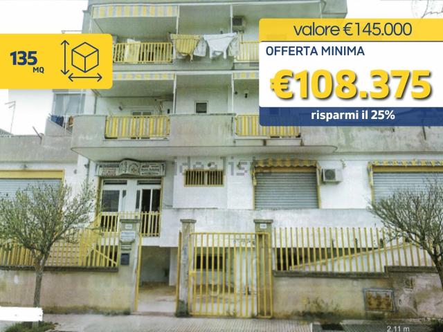 Appartamento in vendita di 135 m² in Via P. B. Moscatelli