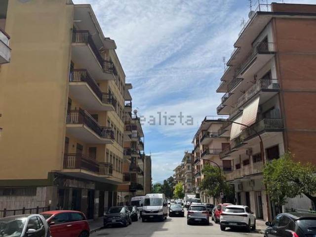 Appartamento in vendita di 135 m² in Via G. Pascoli, 126