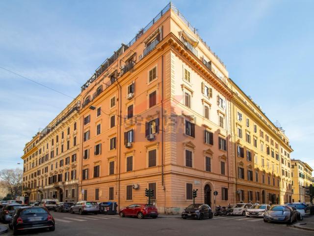 Appartamento in vendita di 135 m² in Via Palestro