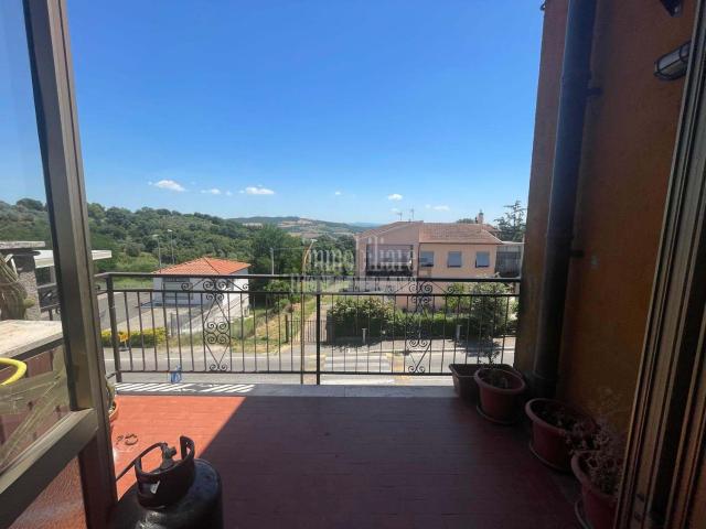 Appartamento in vendita di 135 m² in Via Paride Pascucci