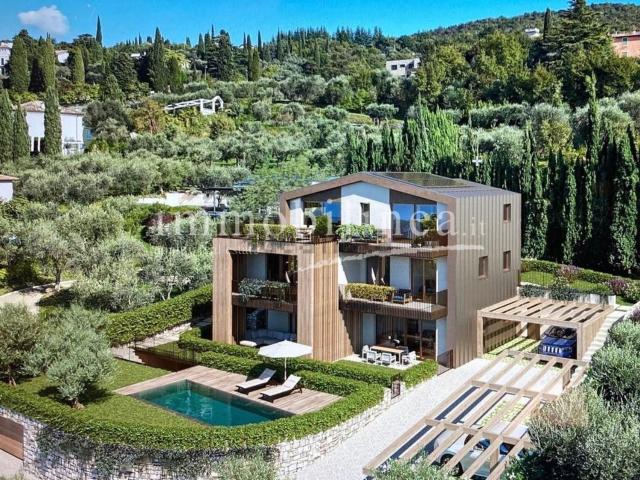 Appartamento in vendita di 135 m² in Via per Albisano