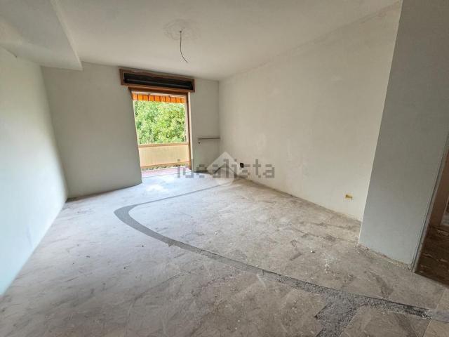 Appartamento in vendita di 135 m² in Via Pietro Motti, 21