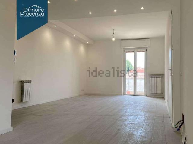 Appartamento in vendita di 135 m² in Via Pietro Motti