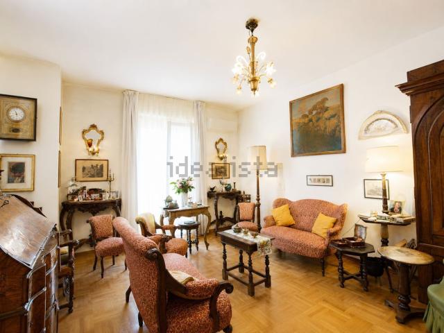 Appartamento in vendita di 135 m² in Via Plinio, 55