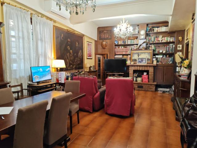 Appartamento in vendita di 135 m² in Via Prenestina