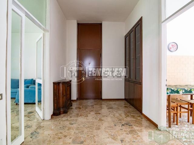 Appartamento in vendita di 135 m² in Via Romagna, 57