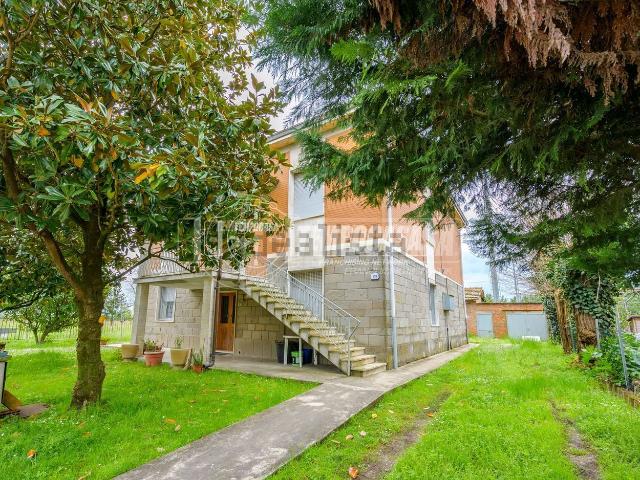 Appartamento in vendita di 135 m² in Via Tonino Bonora