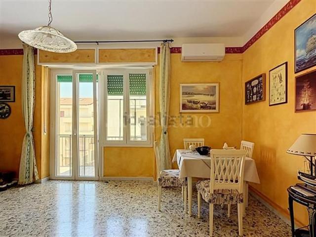 Appartamento in vendita di 135 m² in Via Tarragona