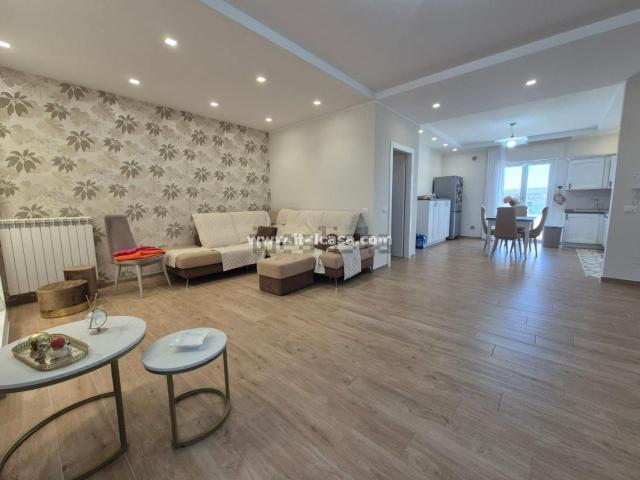 Appartamento in vendita di 135 m² in Via Thailandia