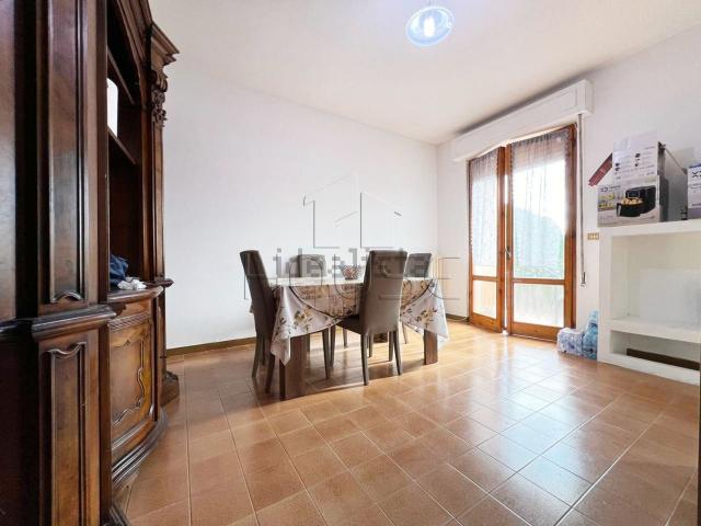 Appartamento in vendita di 135 m² in Via Tiberina Sud
