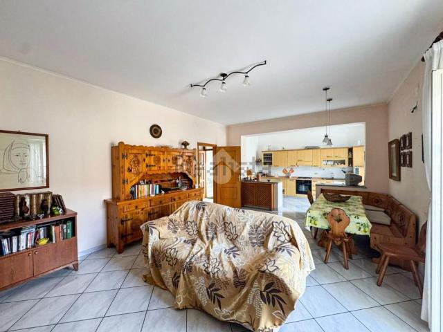 Appartamento in vendita di 135 m² in Via Trentino, 3