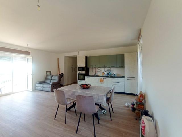 Appartamento in vendita di 135 m² in Via Trento