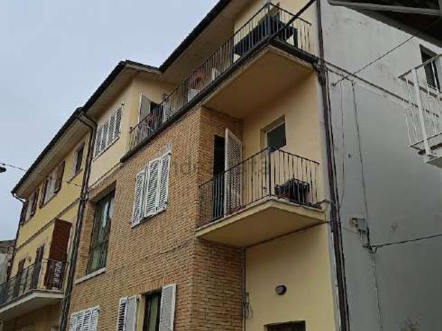Appartamento in vendita di 135 m² in Via Trento, 81