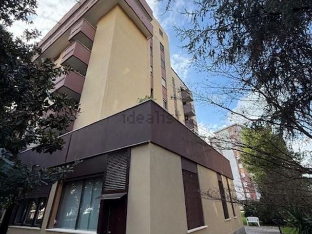 Appartamento in vendita di 135 m² in Via Trieste, 14