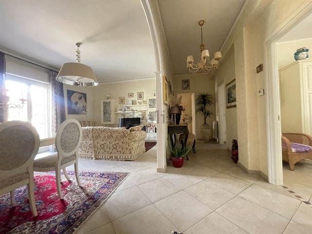 Appartamento in vendita di 135 m² in Via Umberto