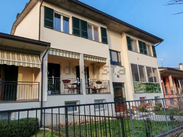 Appartamento in vendita di 135 m² in Via V. Araldi