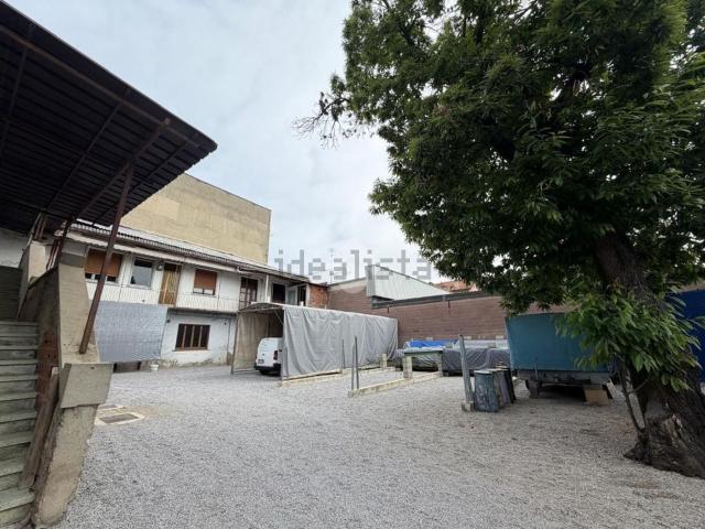 Appartamento in vendita di 135 m² in Via V. Monti, 101