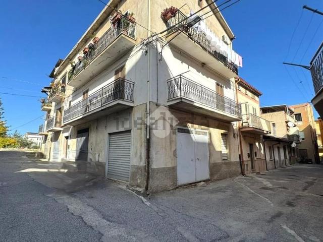 Appartamento in vendita di 135 m² in Via Volturno, 16