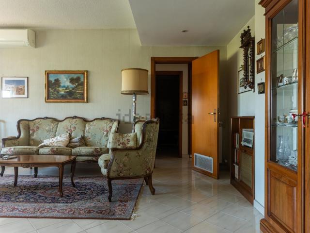 Appartamento in vendita di 135 m² in Via Valentino Mazzola