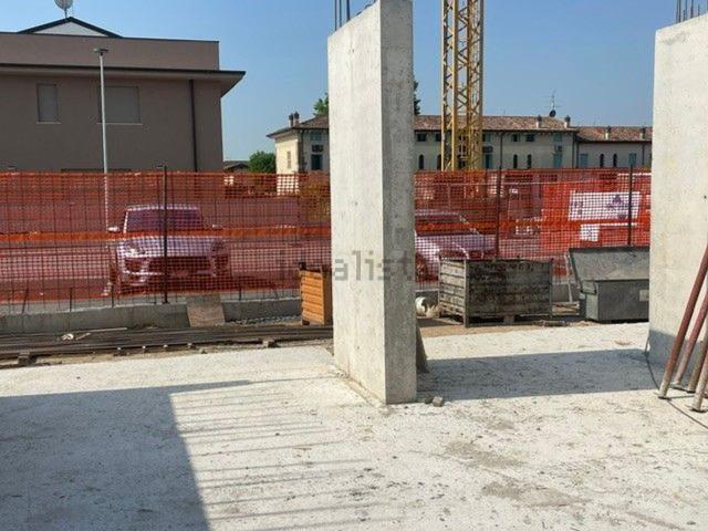 Appartamento in vendita di 135 m² in Via Verona