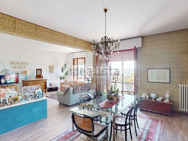 Appartamento in vendita di 135 m² in Viale della Carriera, 63