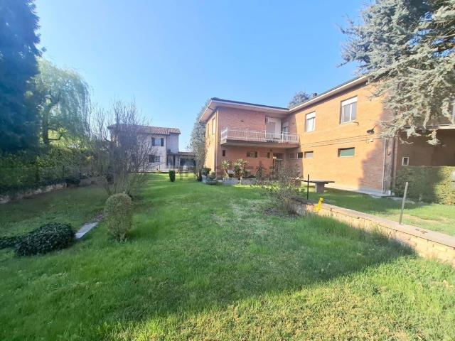 Appartamento in vendita di 135 m² in Viale della Costituzione, 33
