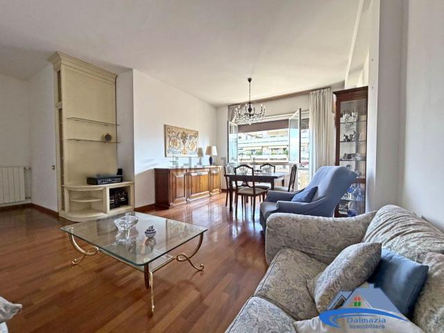 Appartamento in vendita di 135 m² in Viale Filippo Turati, 29