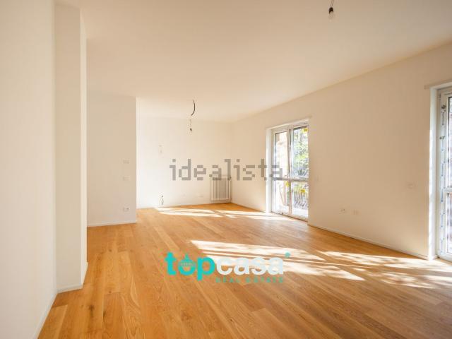 Appartamento in vendita di 135 m² in Viale Luigi Cadorna, 8