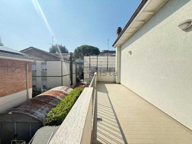 Appartamento in vendita di 135 m² in Viale San Bernardo, 24