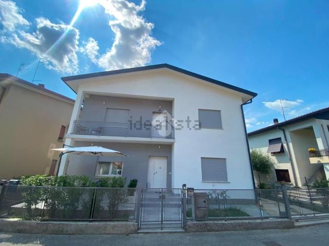 Appartamento in vendita di 135 m² in Vicolo Dolomiti