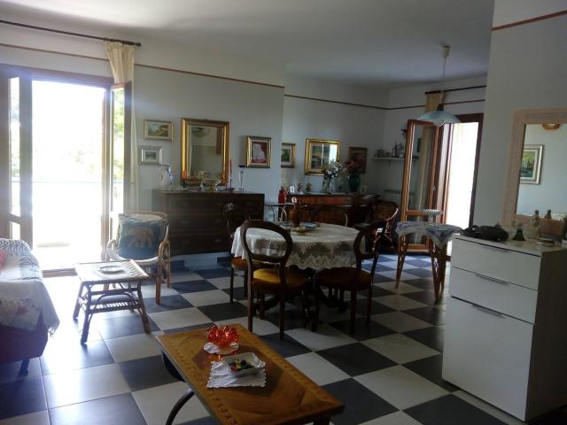 Appartamento in vendita di 135 m² in Contrada Gesuiti