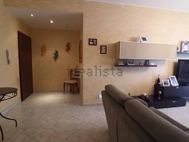 Appartamento in vendita di 135 m² in Corso Timoleonte