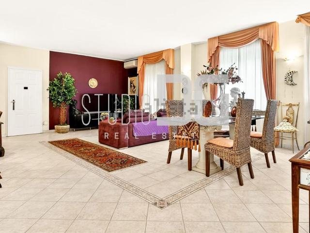 Appartamento in vendita di 135 m² in Corso Milano