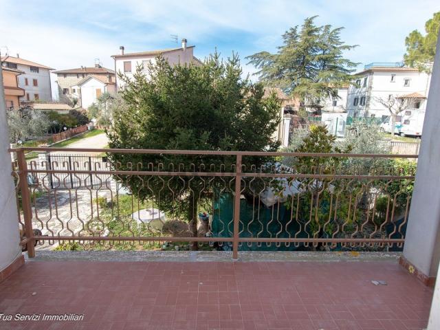 Appartamento in vendita di 135 m² in Largo giardino