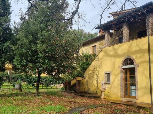 Appartamento in vendita di 135 m² in Località Podere Lo Scopiccio, 58