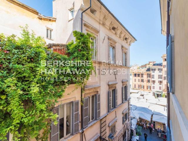 Appartamento in vendita di 135 m² in Piazza Campo de&apos  Fiori