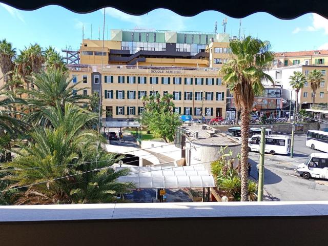 Appartamento in vendita di 135 m² in Piazza Cristoforo Colombo, 47