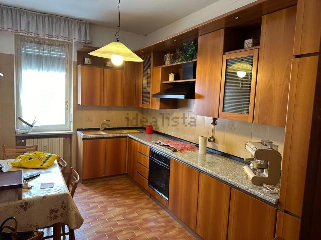 Appartamento in vendita di 135 m² in Piazza Alfio Zanello