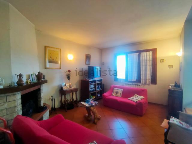 Appartamento in vendita di 135 m² in Piazza Giacomo Leopardi