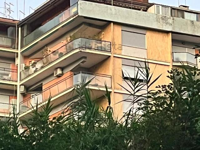 Appartamento in vendita di 135 m² in Piazza della Radio