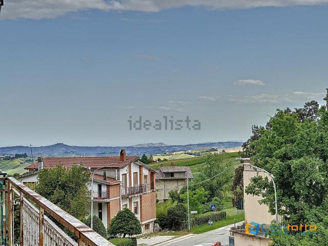Appartamento in vendita di 135 m² in Piazza Umberto, 4