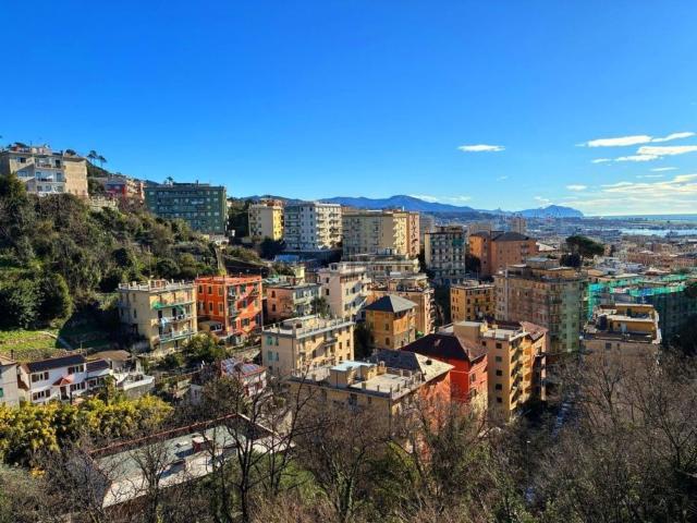 Appartamento in vendita di 135 m² in Piazzale dei Glicini, 2
