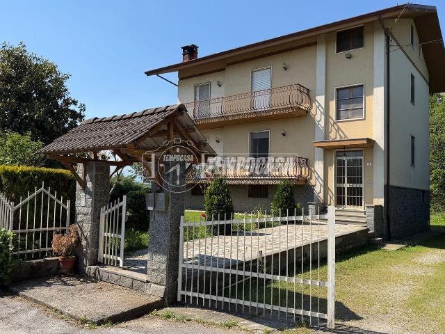 Appartamento in vendita di 135 m² in Strada dei Curetti, 45
