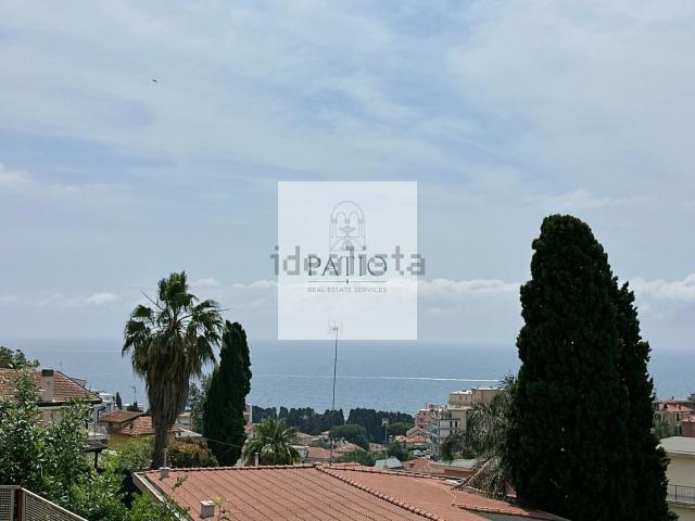 Appartamento in vendita di 135 m² in Strada Solaro, 83