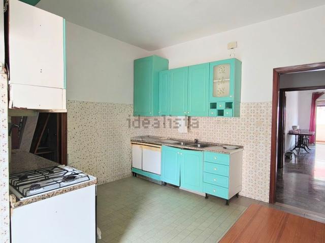 Appartamento in vendita di 136 m² in Via C. de Meis, 3