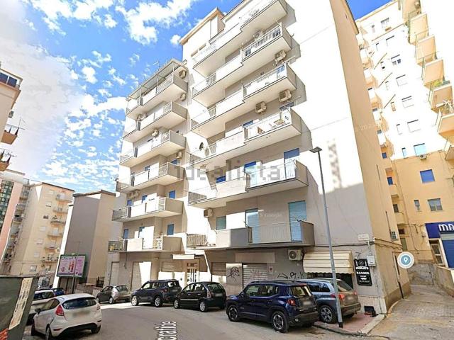 Appartamento in vendita di 136 m² in Via Callicratide