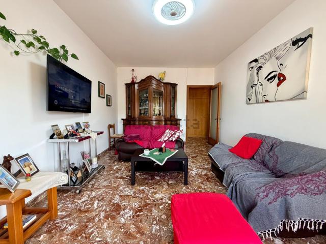 Appartamento in vendita di 136 m² in Via Carlo Pisacane, 30
